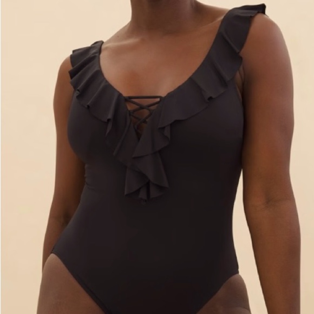 SOMA SWIM BLACK RUFFLED LACE UP FRONT ONE PIECE SWIMSUIt